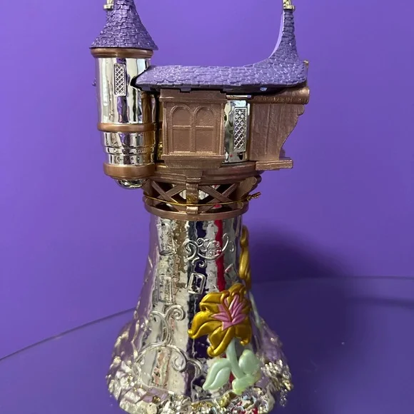 Bath & Body Works Disney Princess Rapunzel Set With Candle Holder NEW - Picture 3 of 5